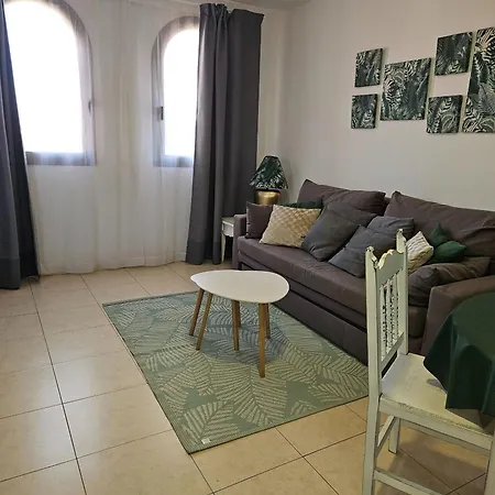 With 3 Swimming Pools Wifi Apartment *